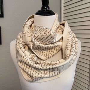 Storiarts Wuthering Heights Discontinued Infinity Scarf. New w/o tags